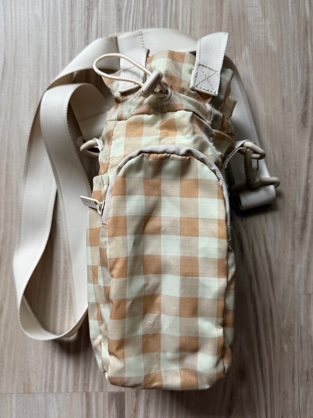 Calpak Gingham Checkered Water Bottle Bag